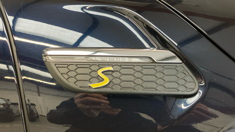 MINI Hatchback 1.5 Cooper Exclusive II 5dr Auto Petrol Hatchback